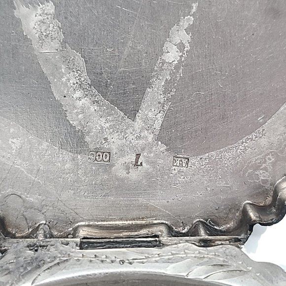 Vintage 900 Silver Large Compact #10608 - Picture 7 of 9